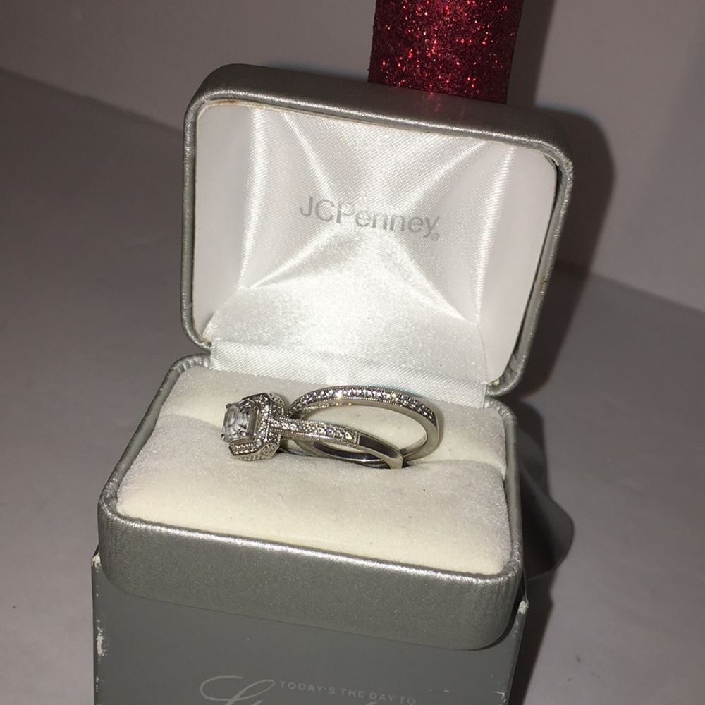 JCP Wedding Rings - Picture 2 of 8